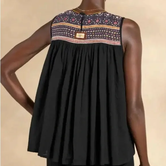 Alamwar “Walk The Earth” Yoshiko Embroidered Top. New with tags from Sundance.